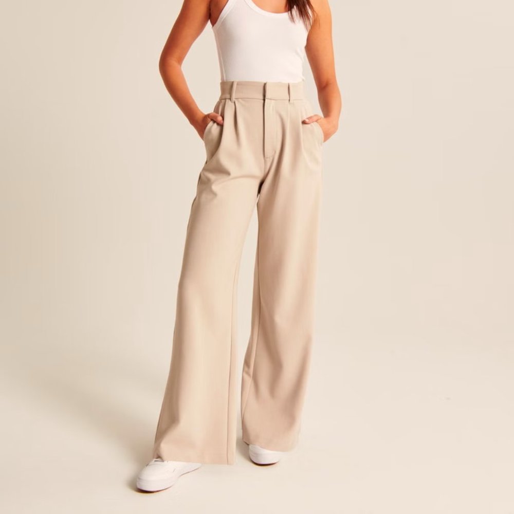 Abercrombie A&F | *NWT* Beige Wide Leg Tailored Pant | XS Short